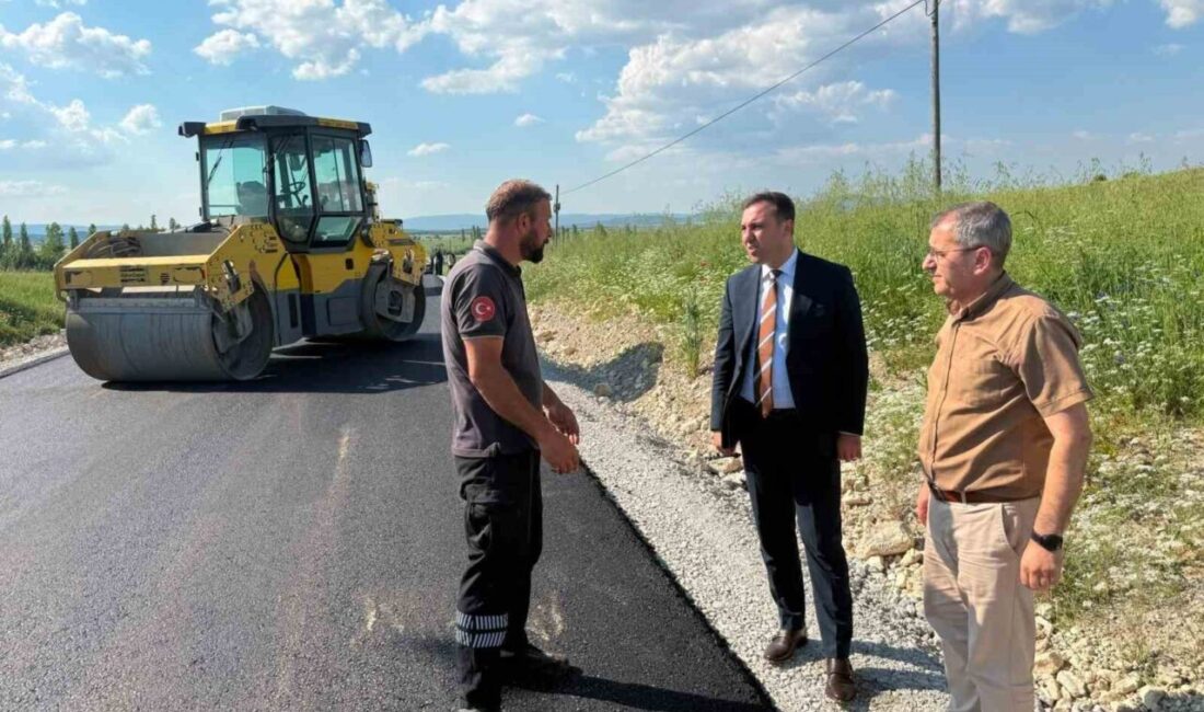 Kütahya’nın Çavdarhisar ilçesinde devam eden ulaşım yatırımları kapsamında, Çavdarhisar Kaymakamı