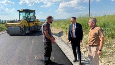 Kütahya’nın Çavdarhisar ilçesinde devam eden ulaşım yatırımları kapsamında, Çavdarhisar Kaymakamı