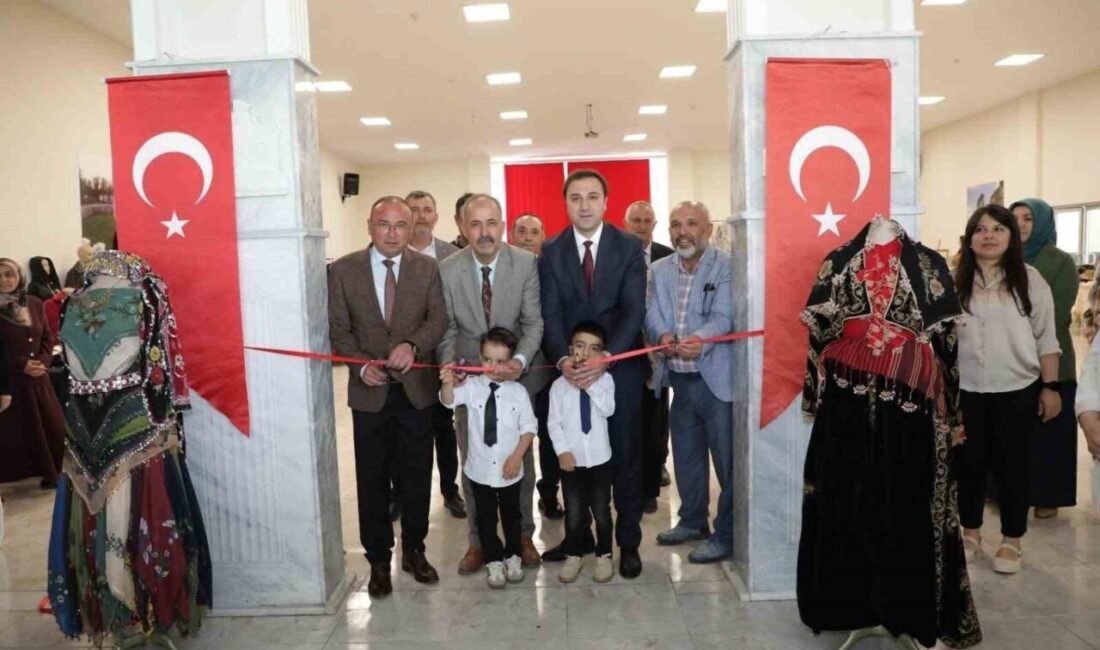 Kütahya’nın Çavdarhisar ilçesinde Halk Eğitim Merkezi tarafından düzenlenen yıl sonu