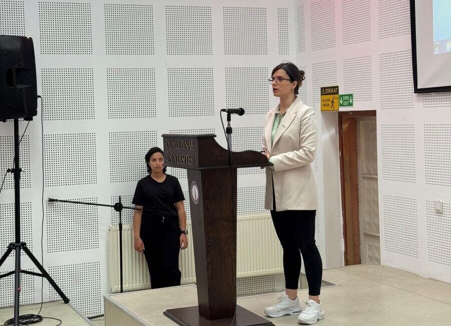 Kütahya Dumlupınar Üniversitesi (DPÜ) Emet Meslek Yüksekokulu (MYO) tarafından öğrencilerin