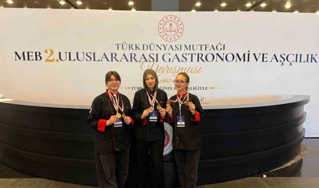 Kütahya’nın Gediz ilçesinde “Altın Kızlar” olarak anılan Gediz Kız Mesleki