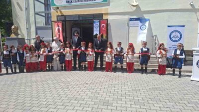 Kütahya’nın Hisarcık ilçesinde Hayat Boyu Öğrenme Haftası etkinlikleri kapsamında Şehit