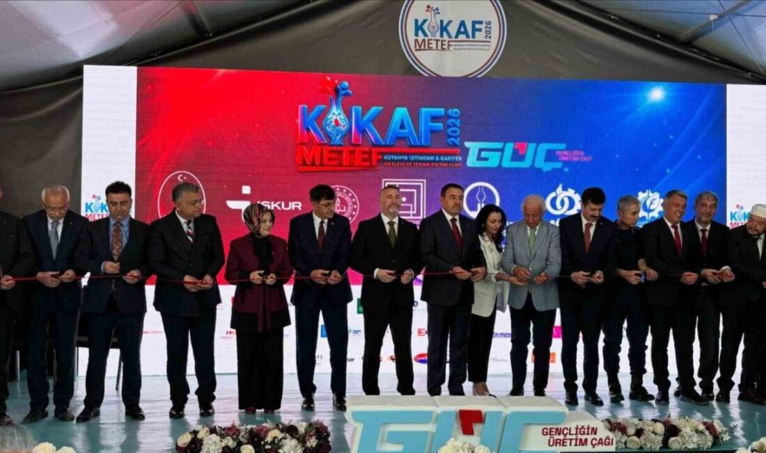 Kütahya Valiliği koordinesinde düzenlenen Kütahya İstihdam ve Kariyer Fuarı ile