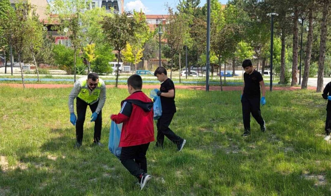 Kütahya Merkez Ahteri İmam Hatip Ortaokulu’nca, Çevre Haftası kapsamında çevre
