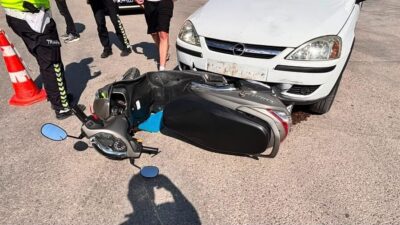 Kütahya’nın Tavşanlı ilçesinde otomobil ile motosikletin çarpışması sonucu meydana gelen